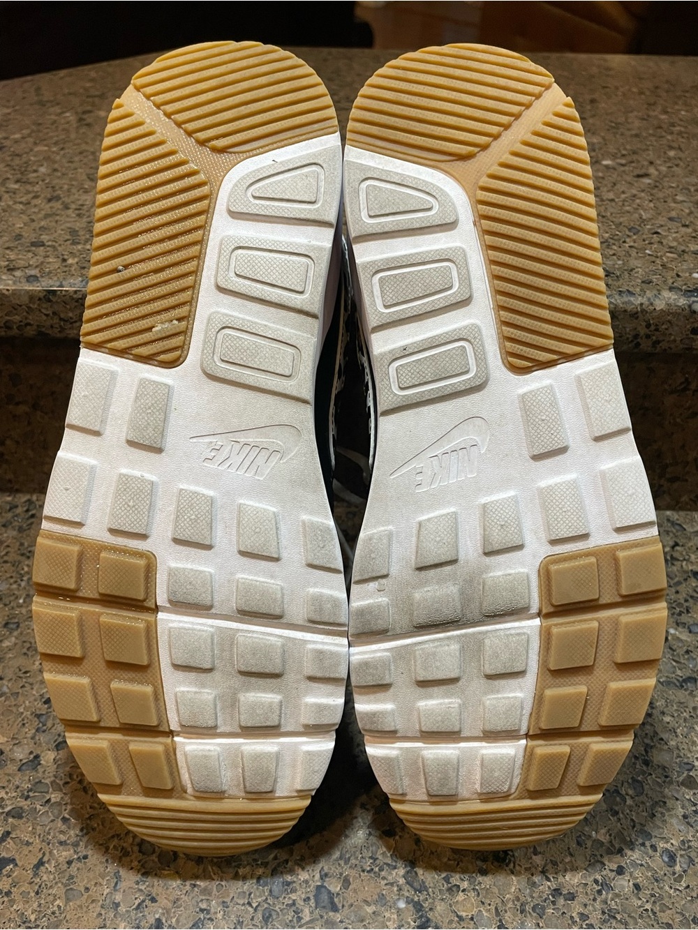 Nike Air Max SC Women’s Sz 10 White Black Leopard-Print Swoosh Athletic Shoes - Picture 9 of 10
